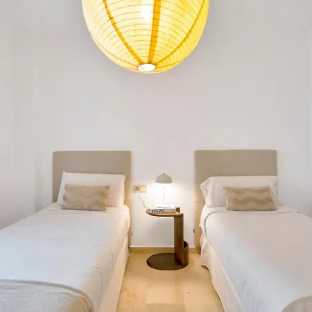 Banus Luxury - Prime Location And Free Parking Апартаменти