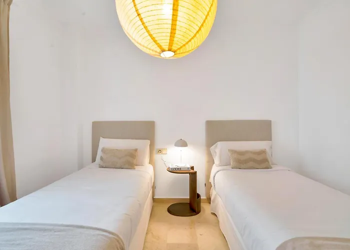 Banus Luxury - Prime Location And Free Parking 公寓